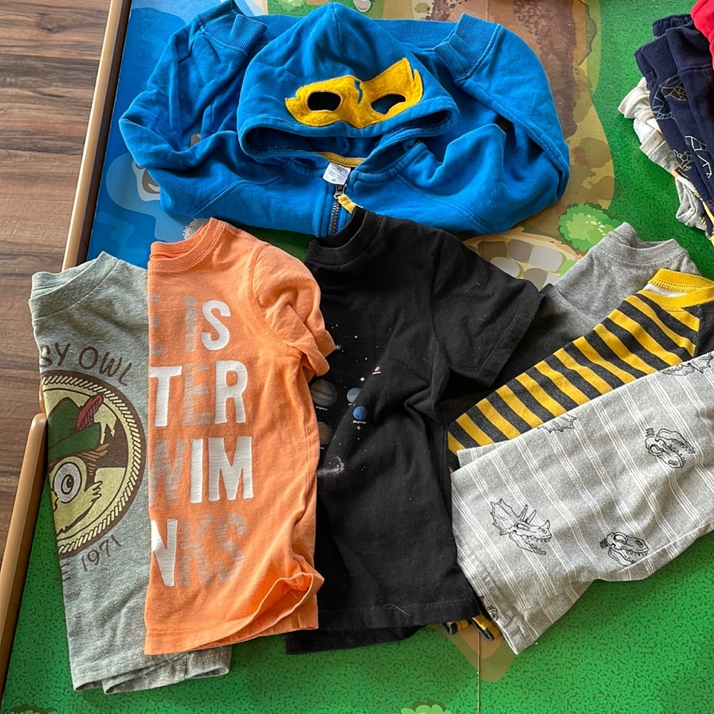 Lot of Boys 4T Clothing Tops